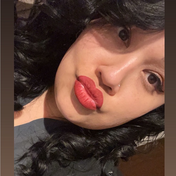 Meet your Posher, Vanessa - Picture 1 of 1